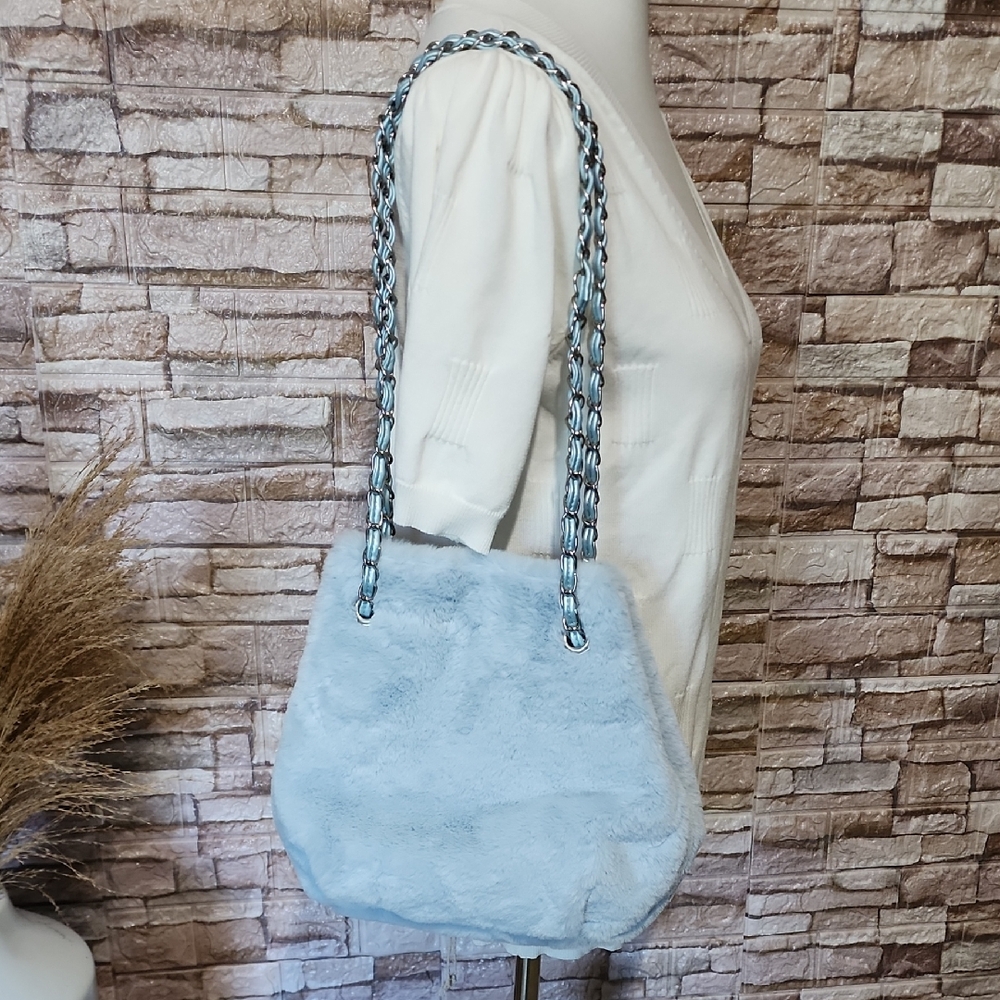 Geir-Ness Norsk Purse Handbag Blue Chain Faux Fur Blue Faux Fur Shoulder Bag